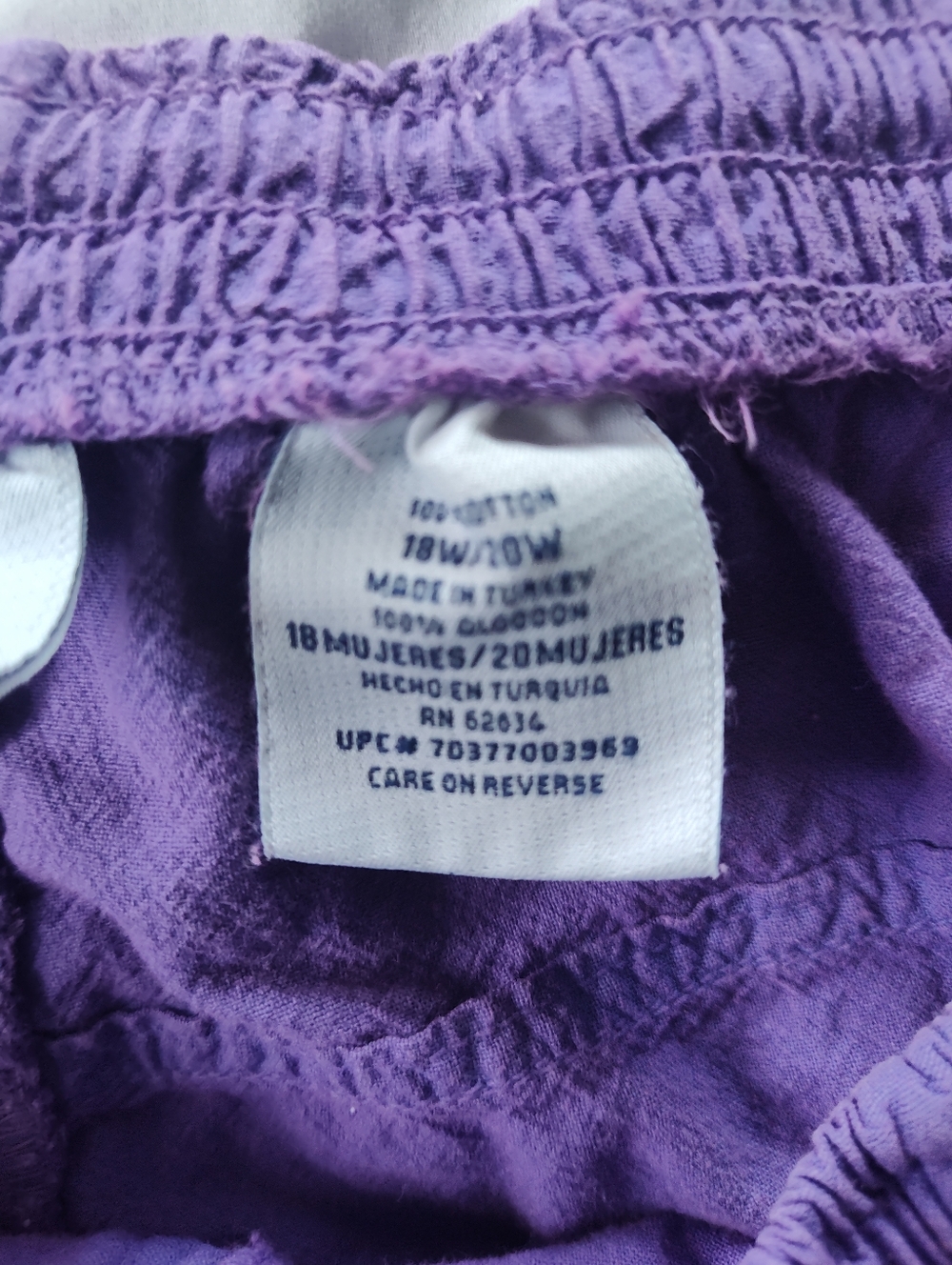 Bobbie Brooks Woman Capri's. Size 18W/20W. Elastic Waist. 18" Inseam. - Picture 5 of 8